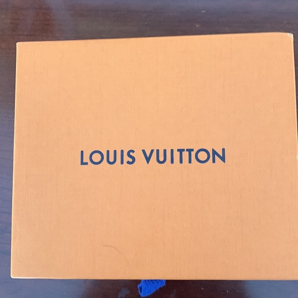 LV set of wallet and key chain - Picture 4 of 4